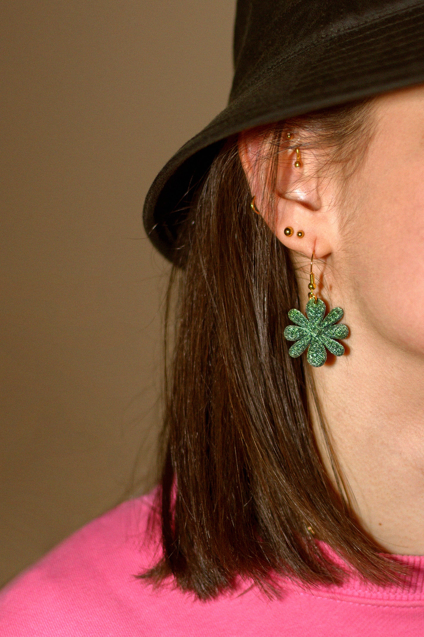 Pendientes The first to blossom