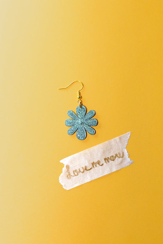Pendientes The first to blossom